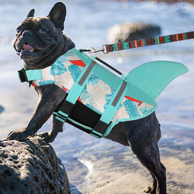 High Quality Dog Life Jacket With Rescue Handle Solid Color Summer Dog Swimming Safety Vest