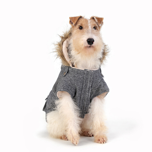 Wholesale Luxury Designer Dog Clothes Coats Jacket with Solid Fluffy Warm Winter Pattern Sustainable Nylon Sports